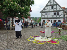 Ökumenische Friedensandacht auf dem Naumburger Marktplatz